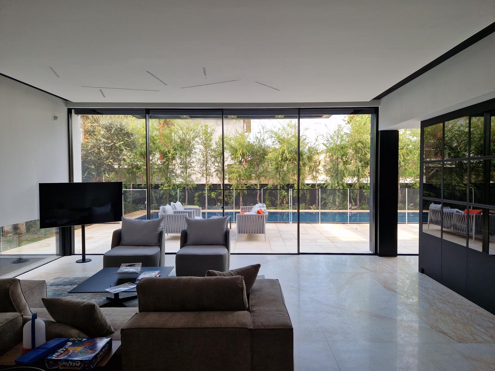 וילה בהרצליה פיתוח