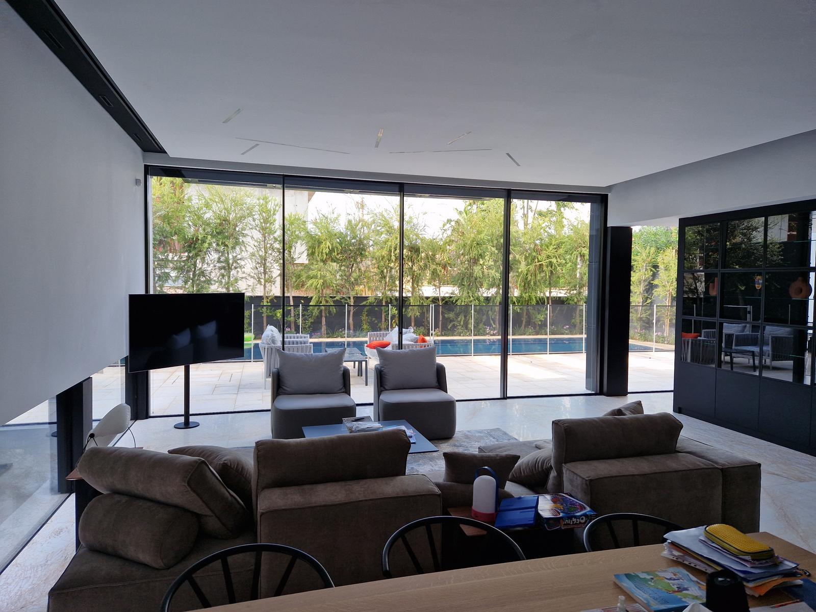 וילה בהרצליה פיתוח