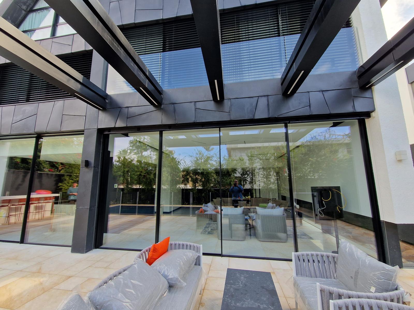 וילה בהרצליה פיתוח