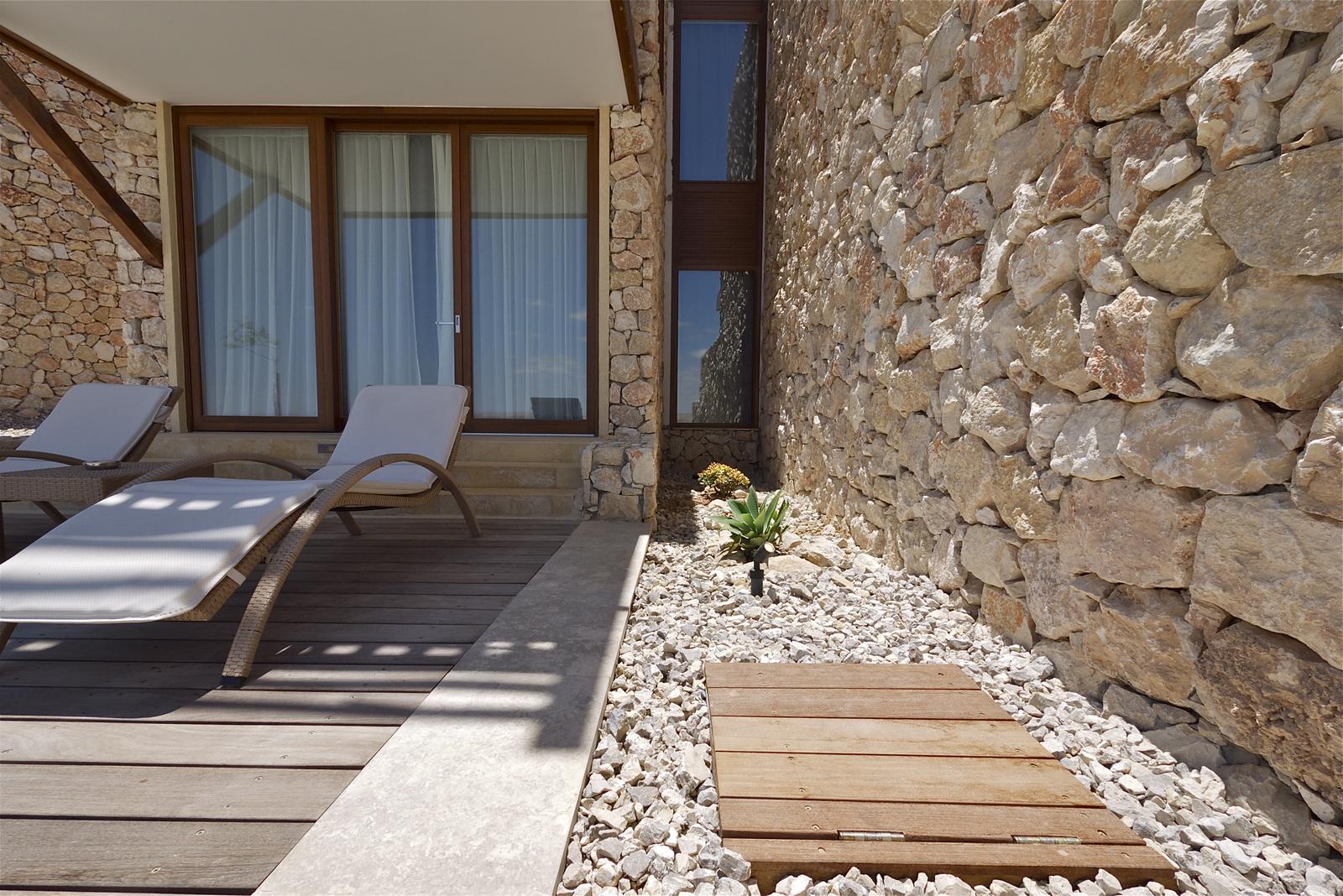 מלון בראשית