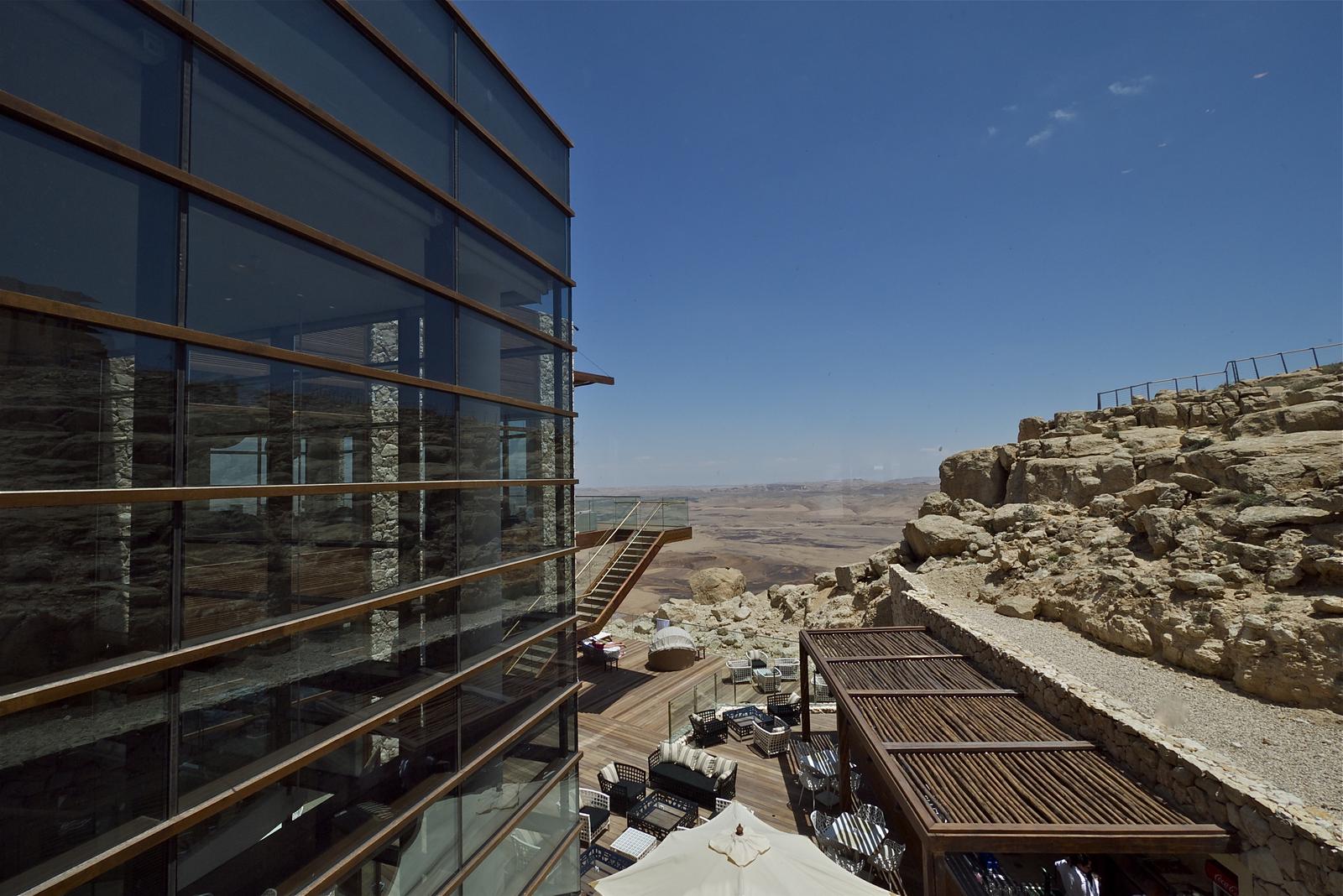 מלון בראשית